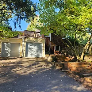 https://furnished-1br-apt-with-equipped-office-north.seattlehotelsites.com